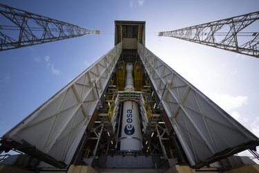 Vega-C with Sentinel-1C on the launch pad