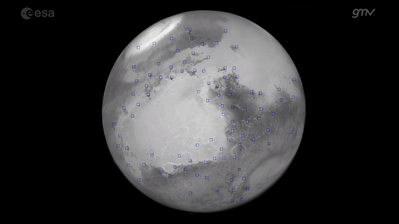 Hera's autonomous surface feature tracking during Mars flyby